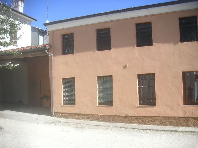5406467  in affitto villa a schiera