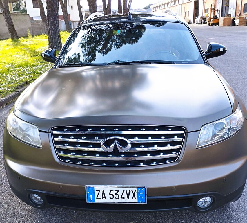 5367747  INFINITI Q45 AMERICA