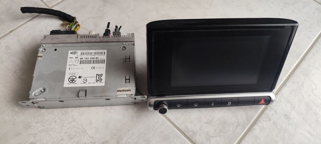 5407422  Interni CITROEN C4 Cactus