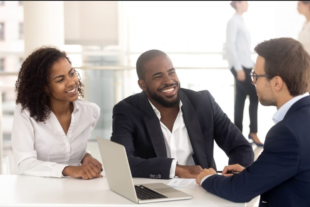 5402854 Investitori in cerca di