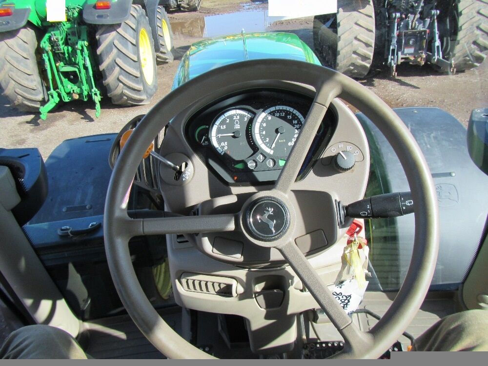 5406458  JOHN DEERE 6140R 4wd trattore