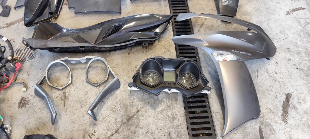 5410210 Kawasaki j300 ricambi