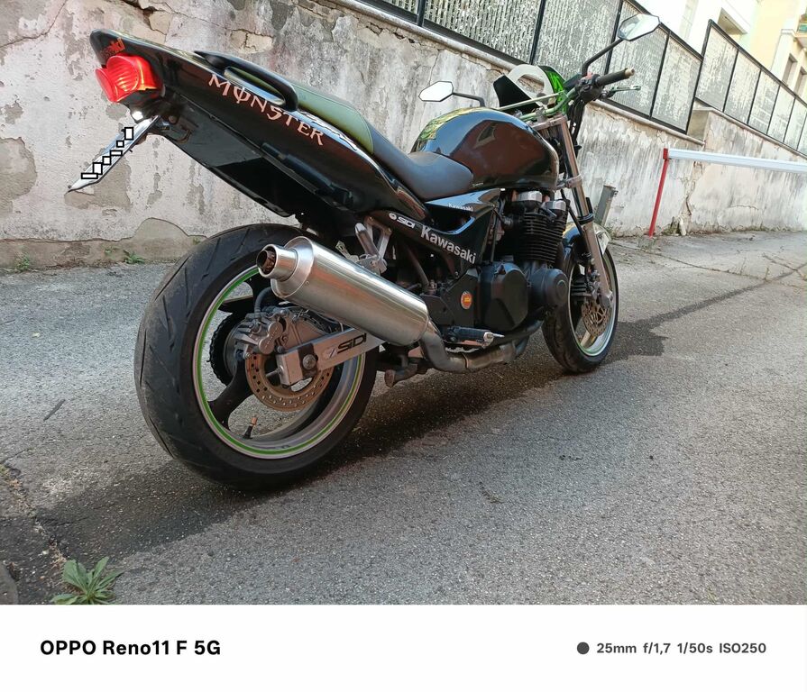 5406629  KAWASAKI ZR 7 NAKED
