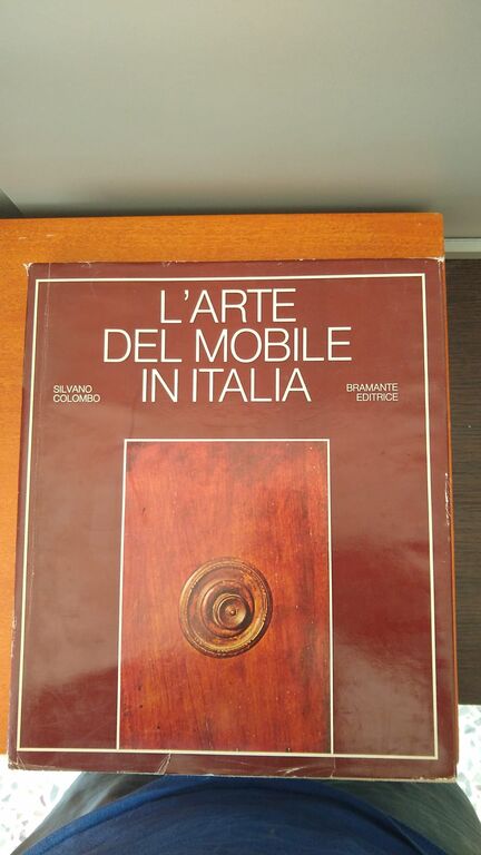 5347761 L'arte del mobile in italia