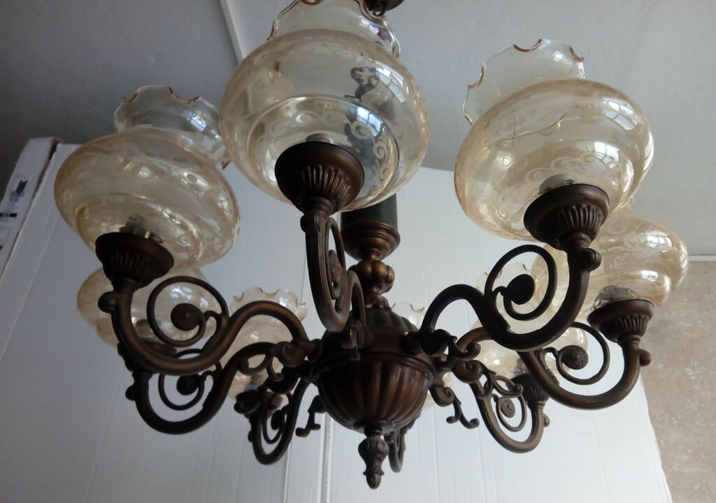 5383894 Lampadario in ottone e vetro