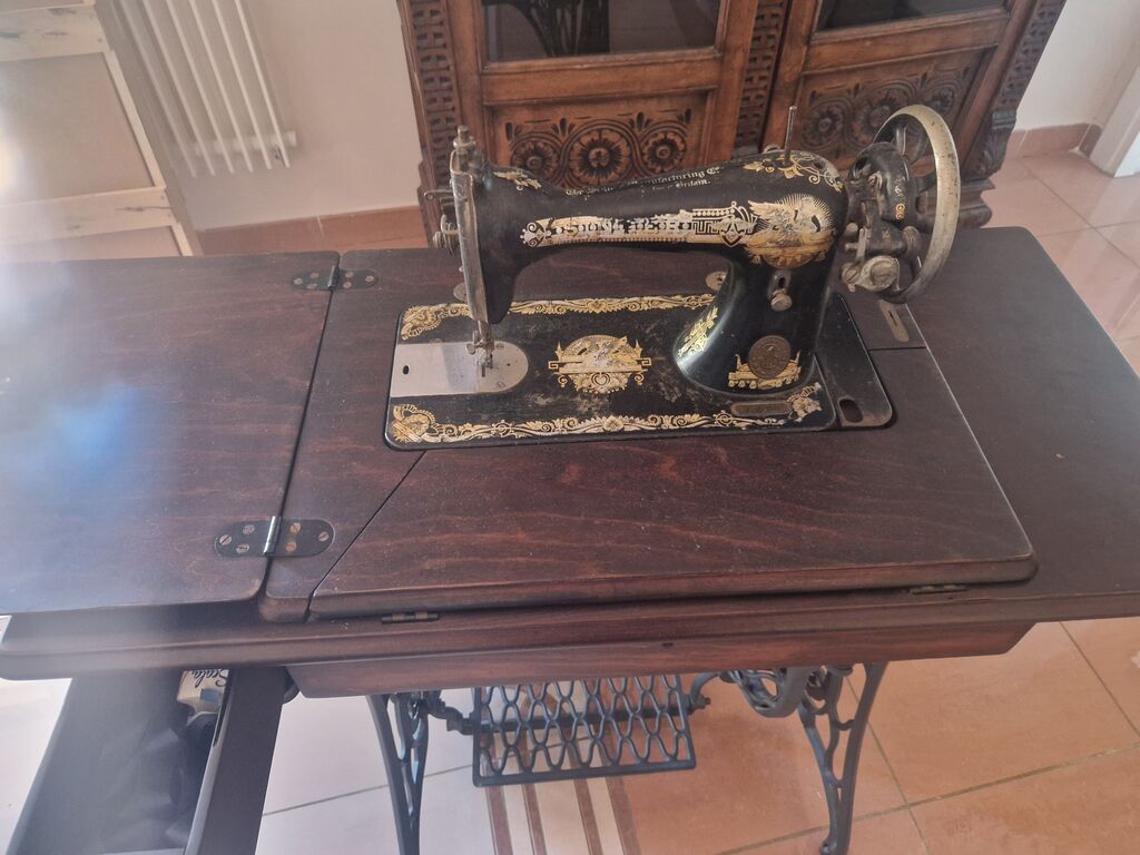 5403426 Macchina da cucire singer anno