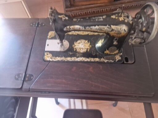 5403427 Macchina da cucire singer anno