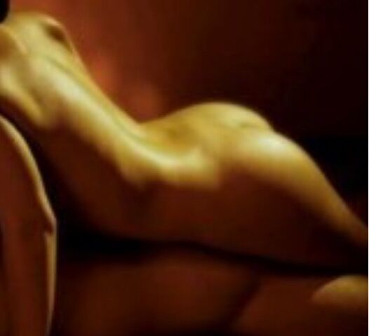 5405555 Massaggi nuru e mini spa