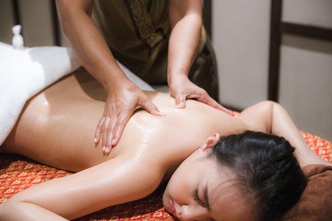 5350203 Massaggiatrice thailandes
