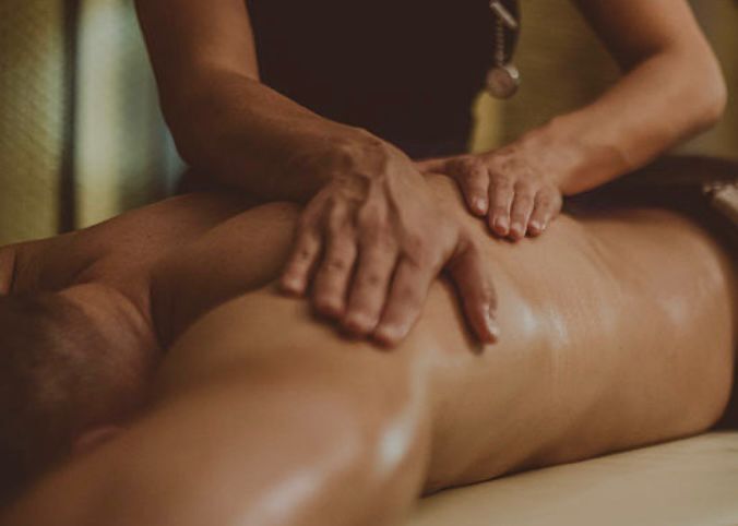 5405891 Massaggio ayurvedico