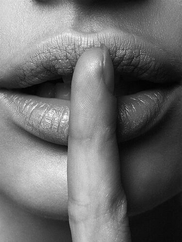 5376441 Massaggio lingam