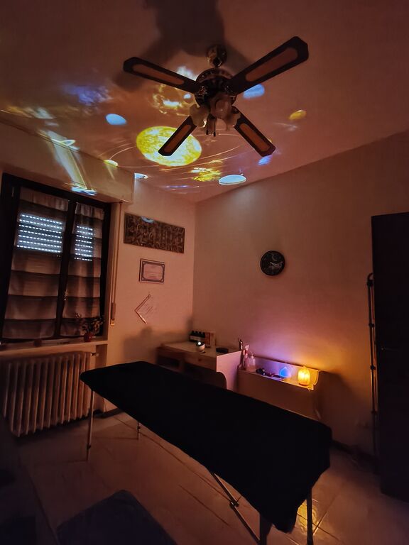 5355268 Massaggio olistico