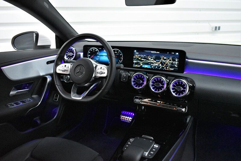 5372732  MERCEDES Classe CLA (C117) 180