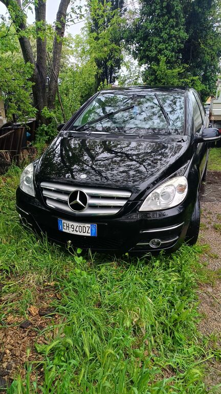 5403045  MERCEDES Classe B 180