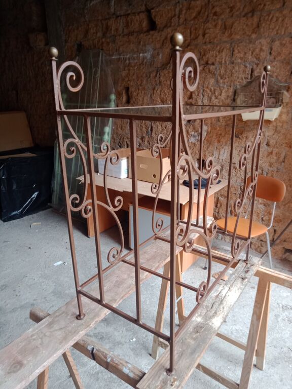 5367556 Mobile vintage in ferro