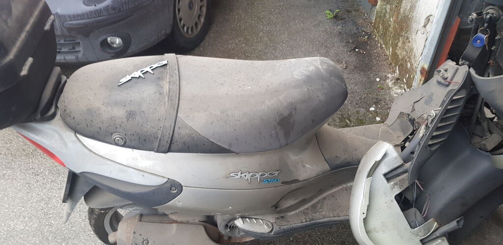 5376107 Motore +ricambi x piaggio