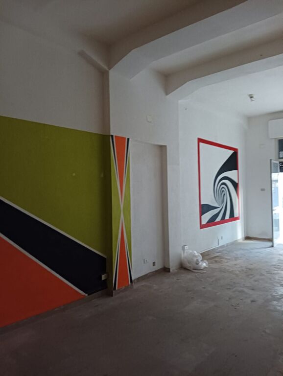 5384028  negozio zona centro storico