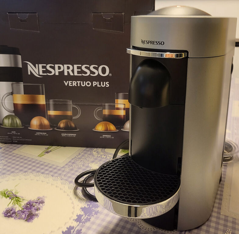 4719541 Nespresso Vertuo Plus Deluxe
