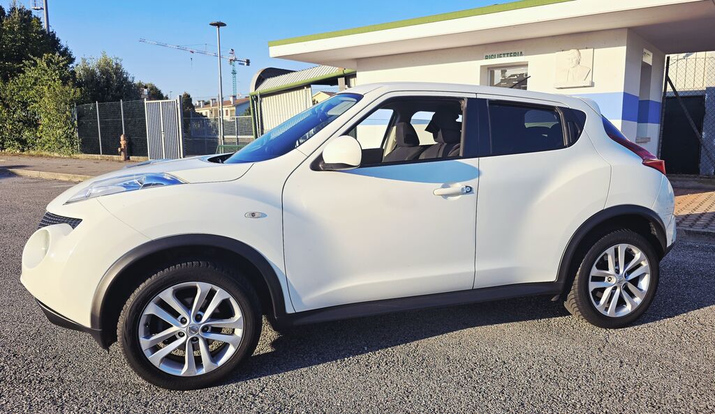 5404954  NISSAN Juke Acenta