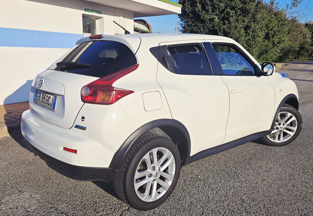 5404956  NISSAN Juke Acenta