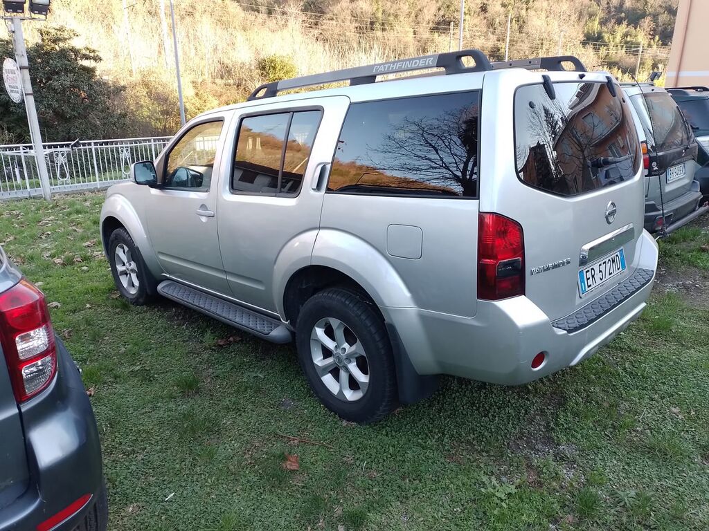 5403866  NISSAN Pathfinder 4x4