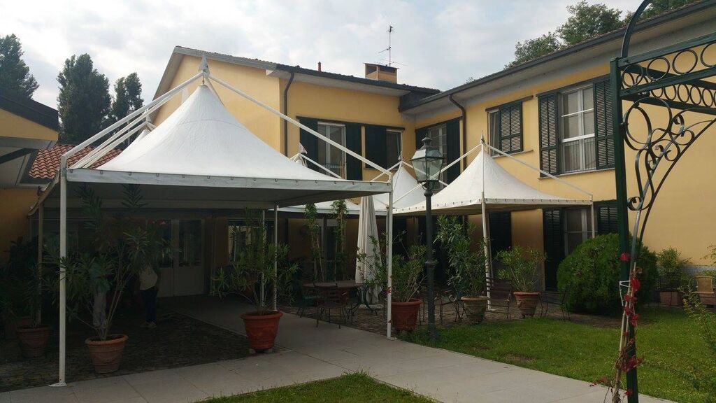 5407603 Noleggio gazebi