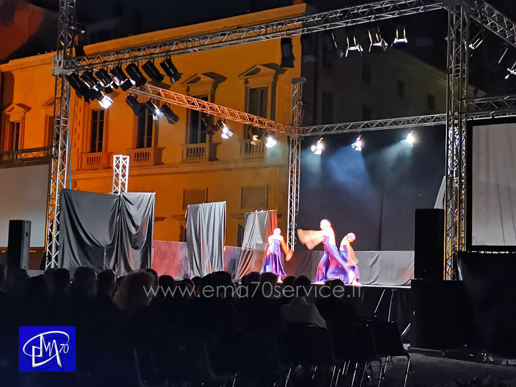 5407597 Noleggio impianti audio per