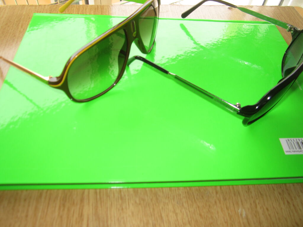 5377910 Occhiali da sole della carrera