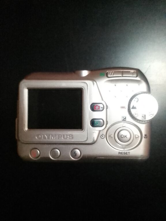 5352068 Olympus fe-110   usata poco