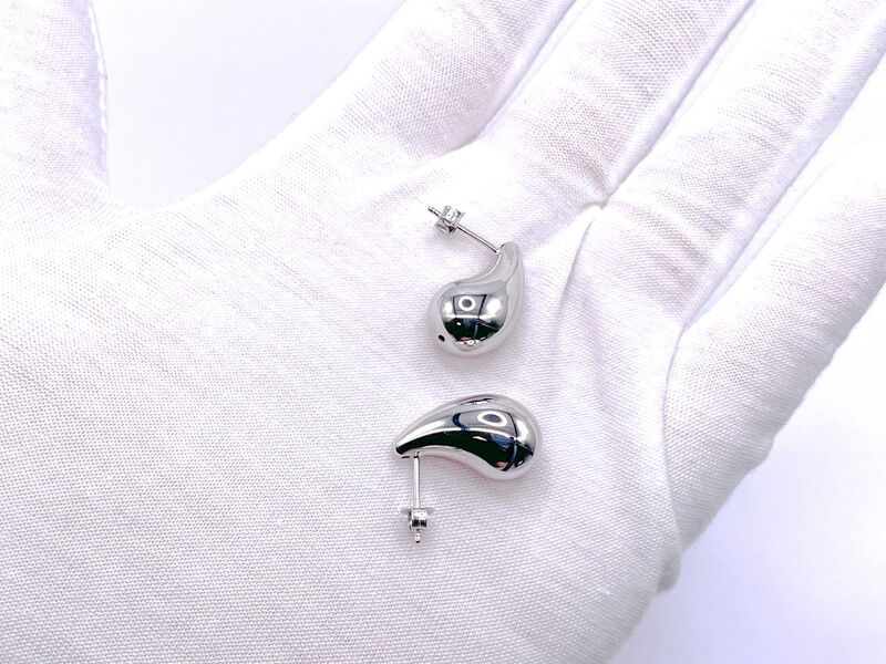 5406959 Orecchini a goccia in argento