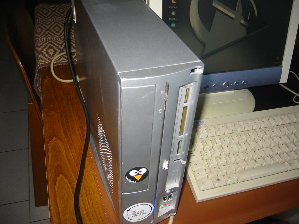 5410977 Pc tower mini   htpc asus p5l8l