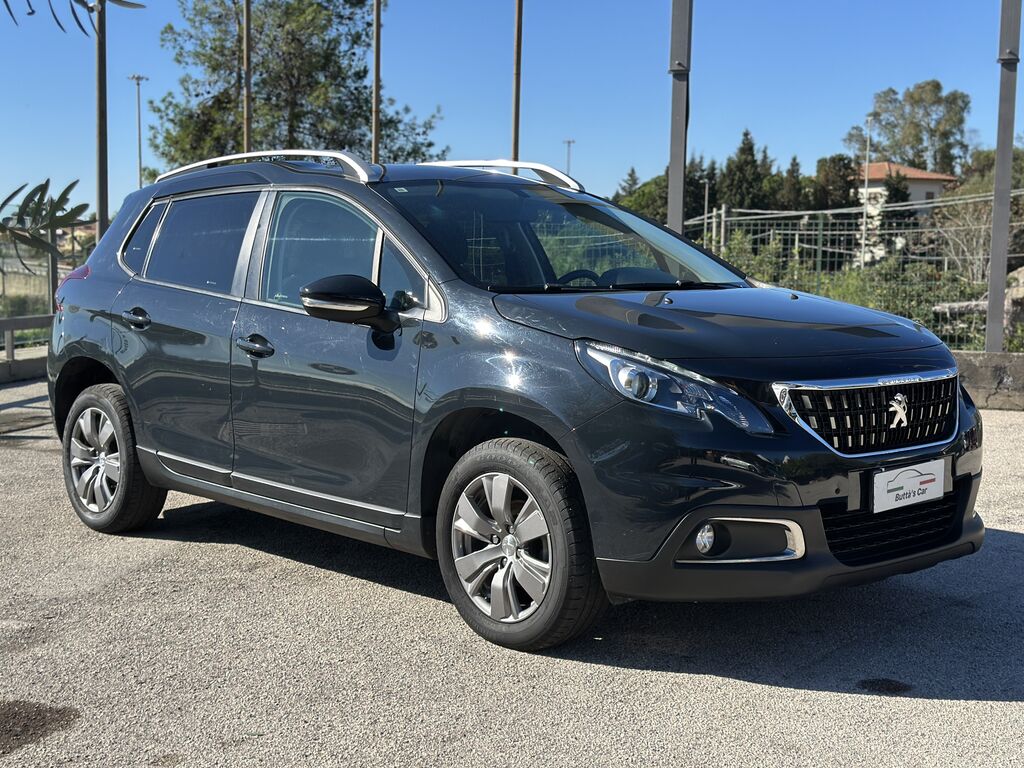 5375260  PEUGEOT 2008 1.5 bluehdi Black