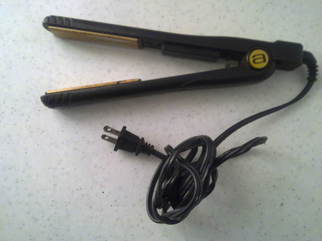 5375830 Piastra liscia capelli andis