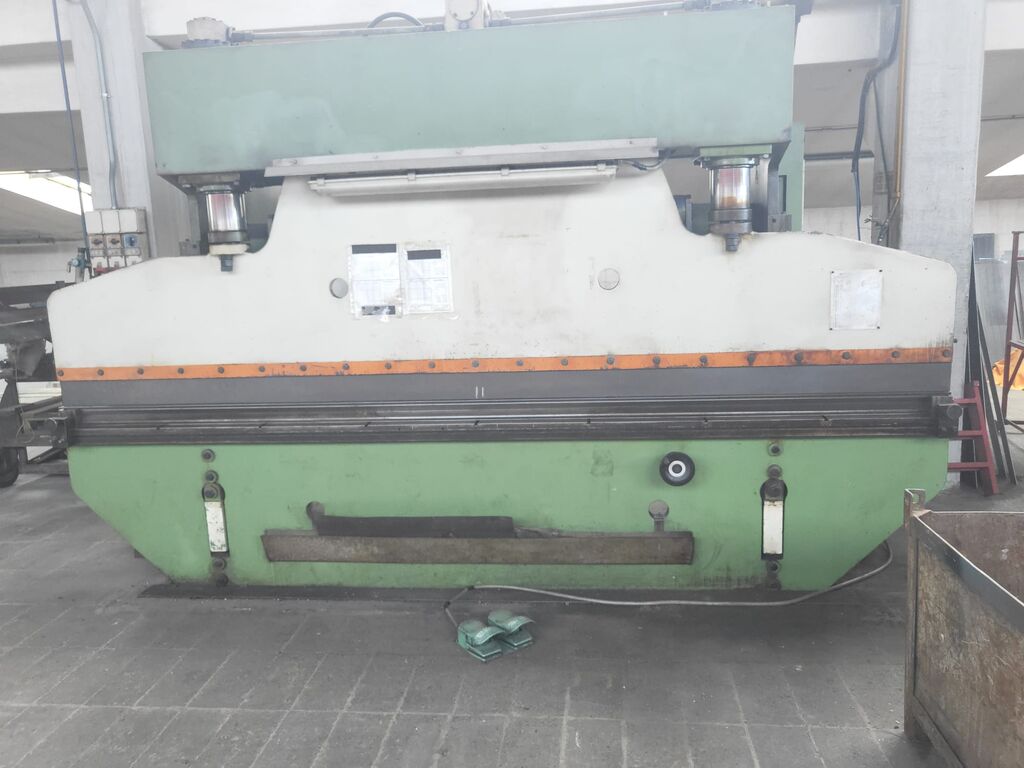 5360985 Piegatrice  indumac  4000 x 100