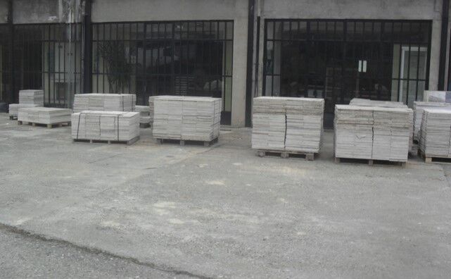 5402955 Pietre di luserna e marmo a