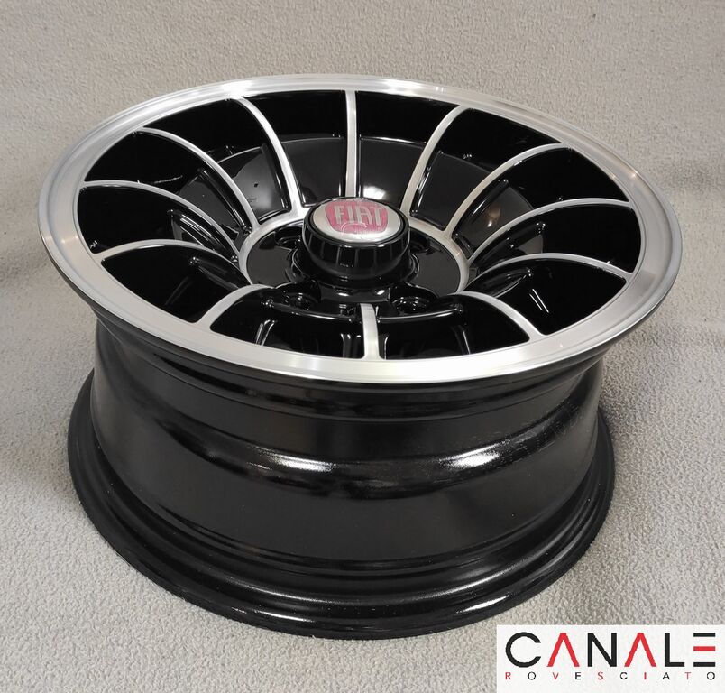 5363019  Pneumatici e Cerchi FIAT 127