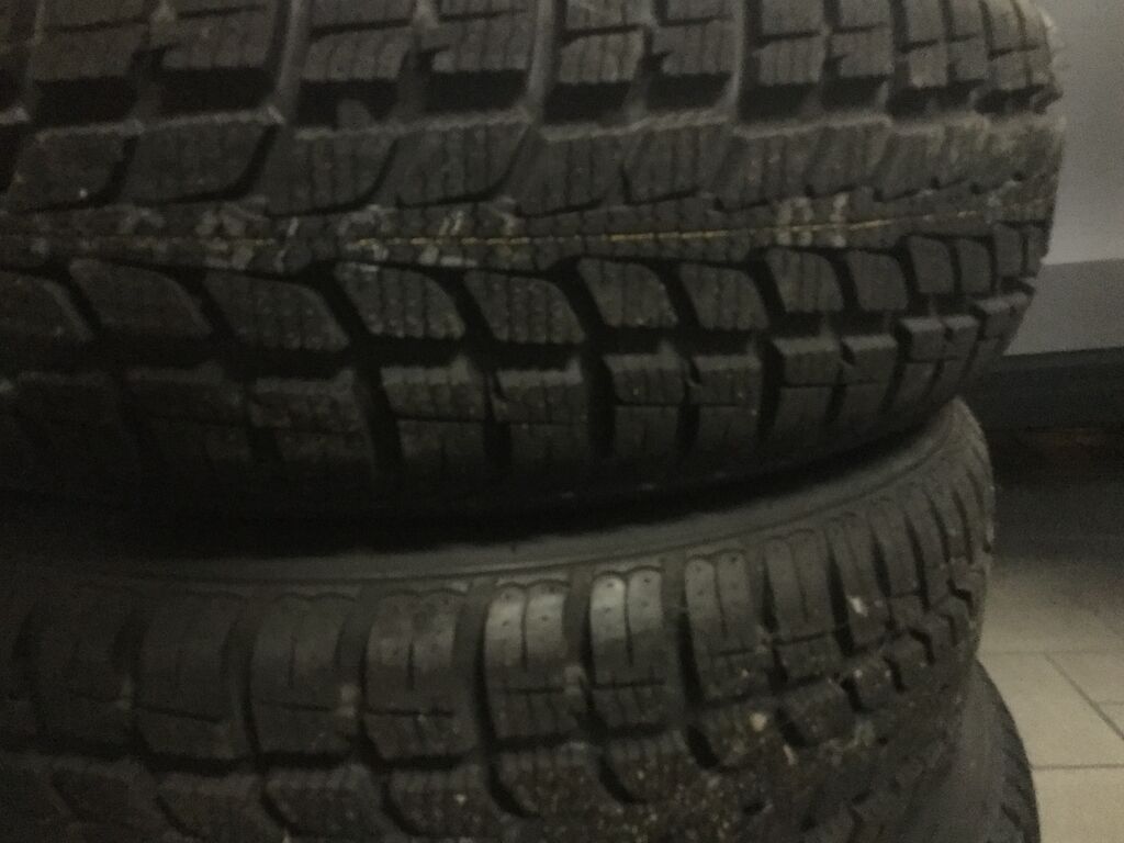 5376534  Pneumatici e Cerchi PEUGEOT 206