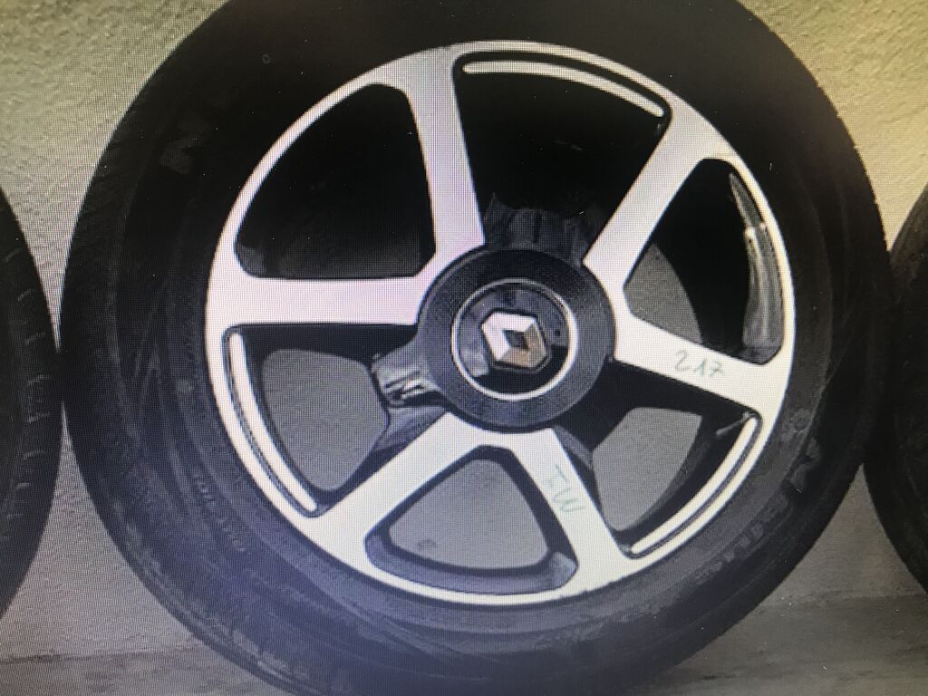 5377669  Pneumatici e Cerchi RENAULT