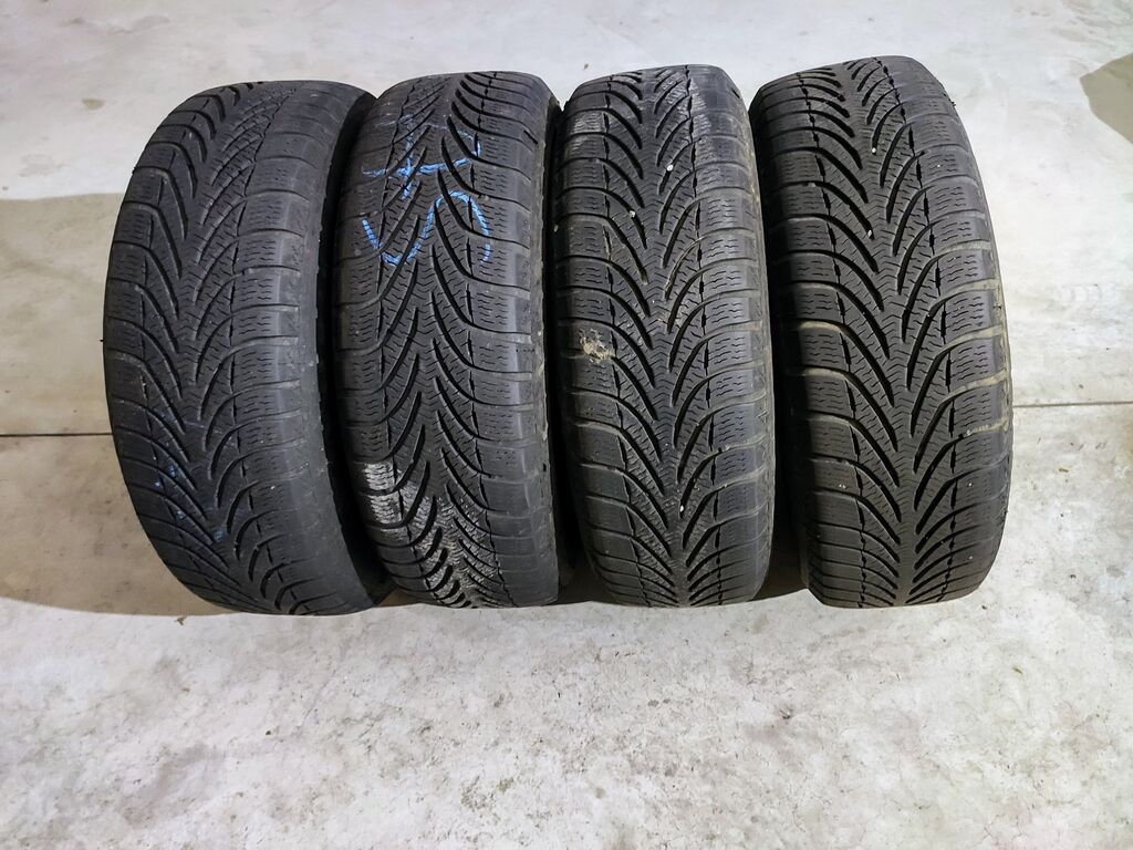 5401105  Pneumatici e Cerchi TOYOTA