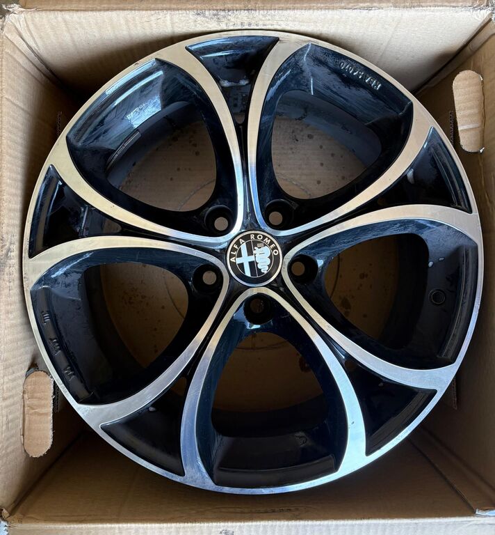 5401522  Pneumatici e Cerchi ALFA ROMEO