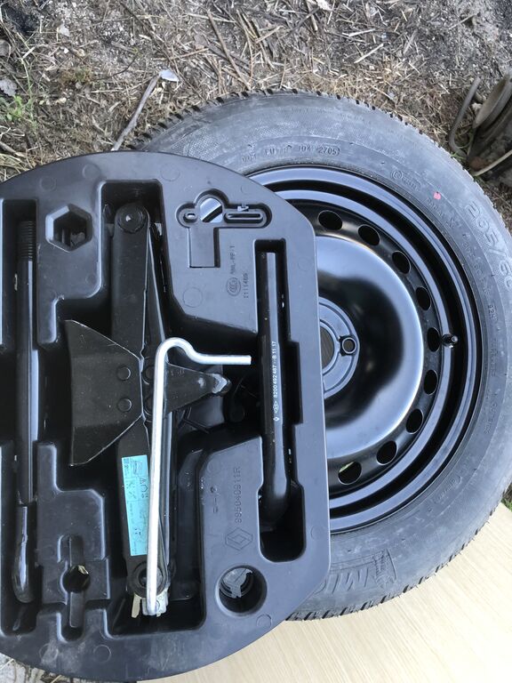 5402741  Pneumatici e Cerchi PEUGEOT