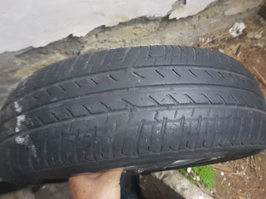 5402790  Pneumatici e Cerchi TOYOTA IQ