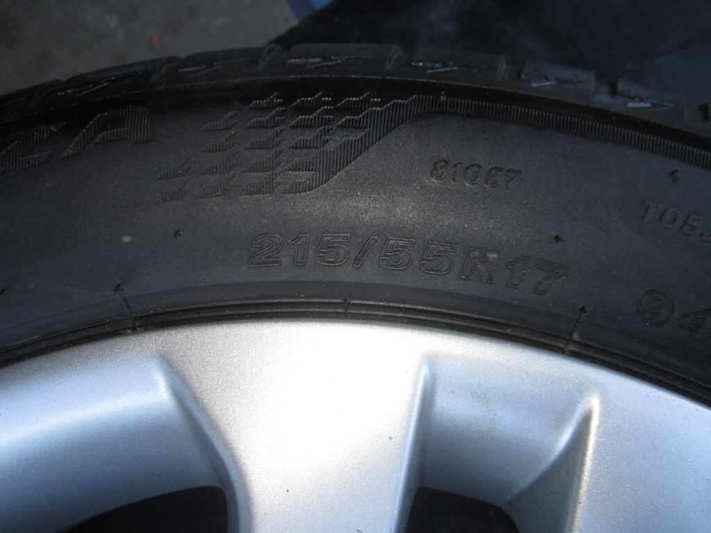 5404153  Pneumatici e Cerchi NISSAN