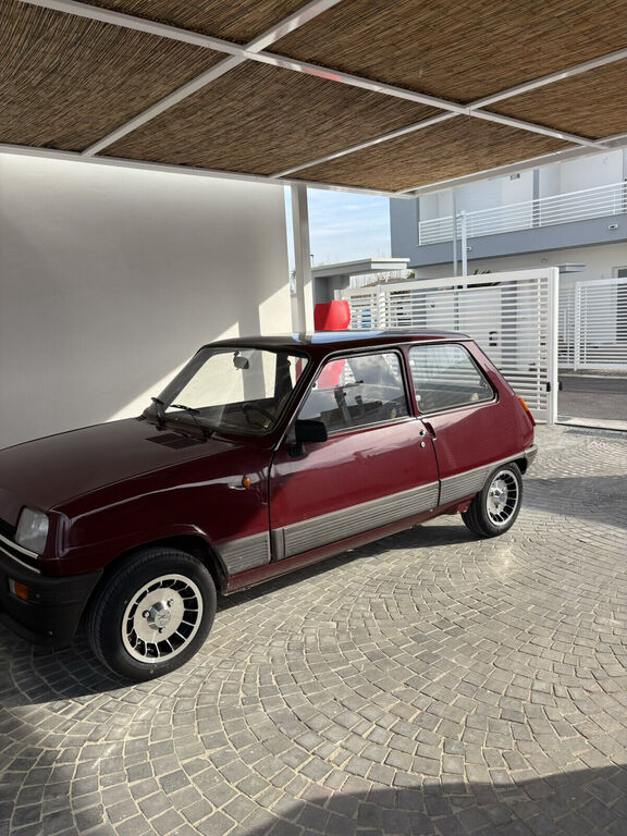 5404878  Pneumatici e Cerchi RENAULT 4