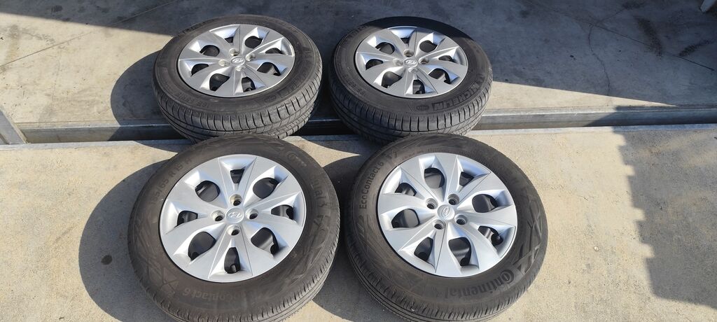 5404977  Pneumatici e Cerchi HYUNDAI i20