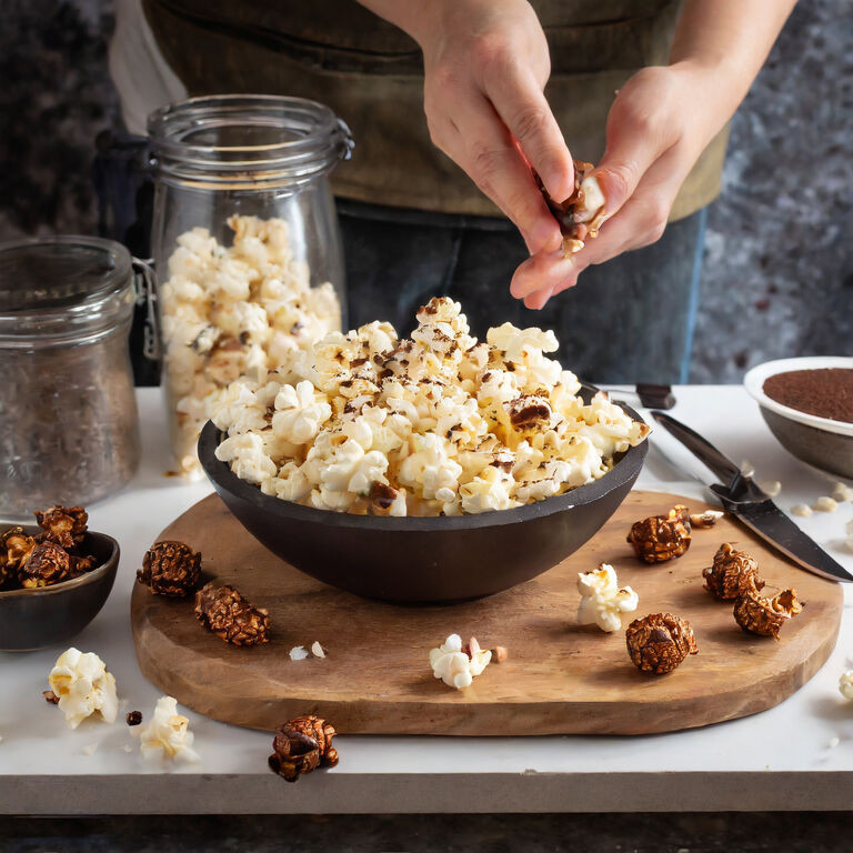 5403234 Popcorn al tartufo nero