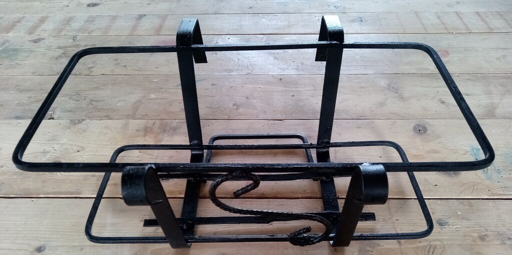 5382906 Porta vasi in ferro battuto