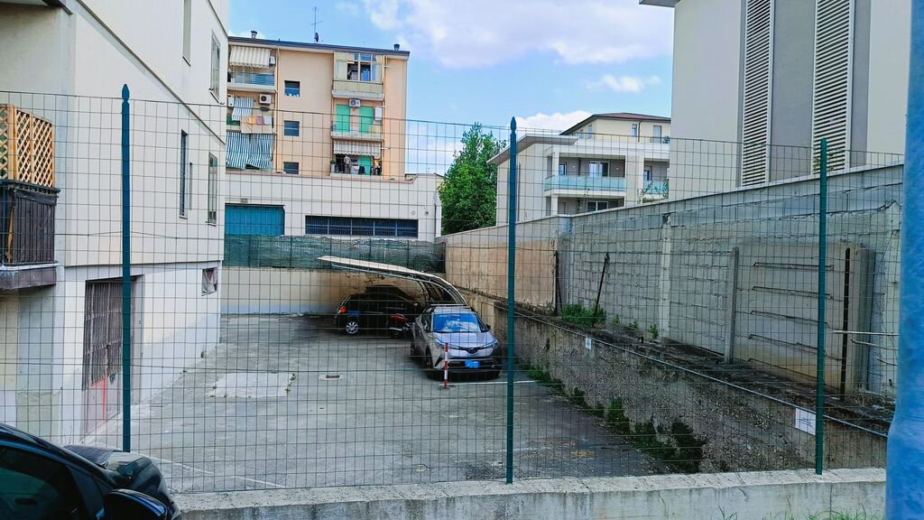 5402982  posto auto coperto mq15