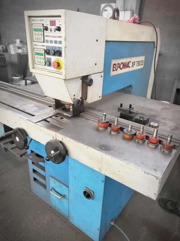 5360994 Punzonatrice euromac  25 ton