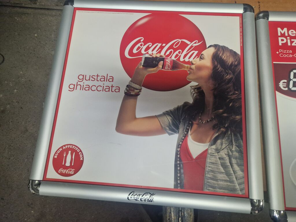 5405021 Quadri-gadget coca